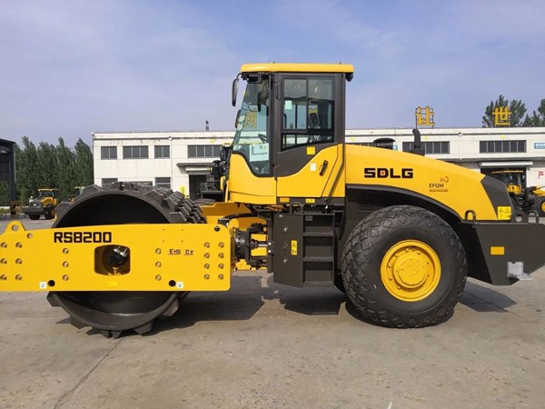 SDLG wheel loader and Road Roller Exported to Pakistan