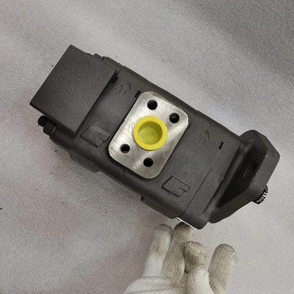 Excavator EC360 EC330 Parts 14530502 VOE14530502 Gear Pump 
