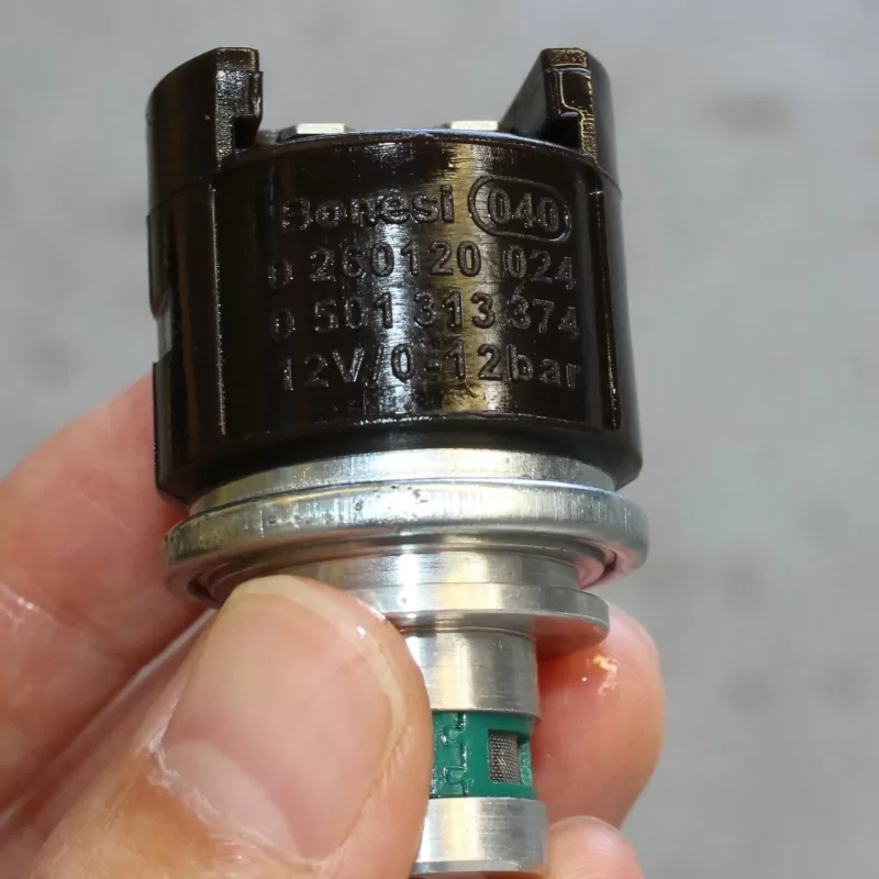 New 12V Transmission Solenoid Valve Compatible with ZF 4WG180 4WG200 0260120024 0501313374 