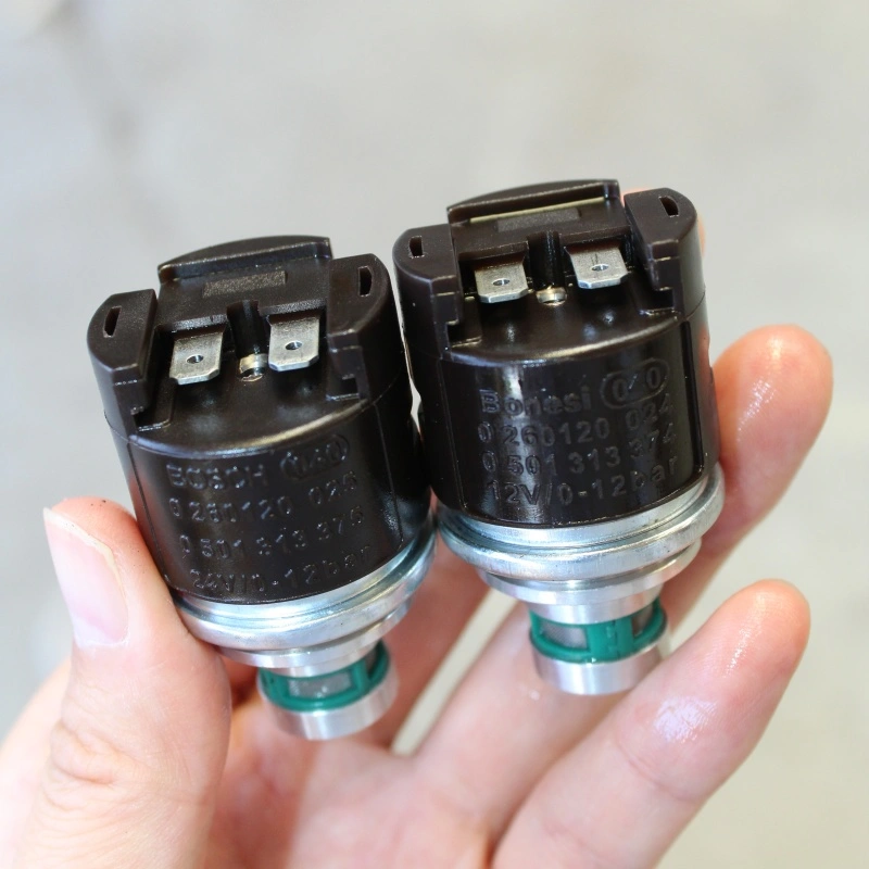 New 12V Transmission Solenoid Valve Compatible with ZF 4WG180 4WG200 0260120024 0501313374 