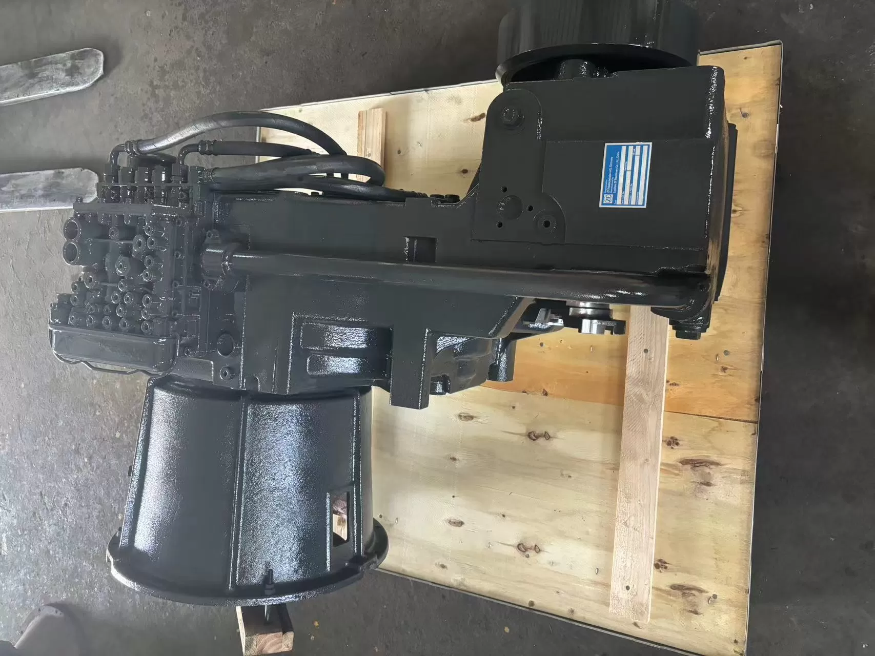 ZF4WG200 gearbox assembly for wheel loaders